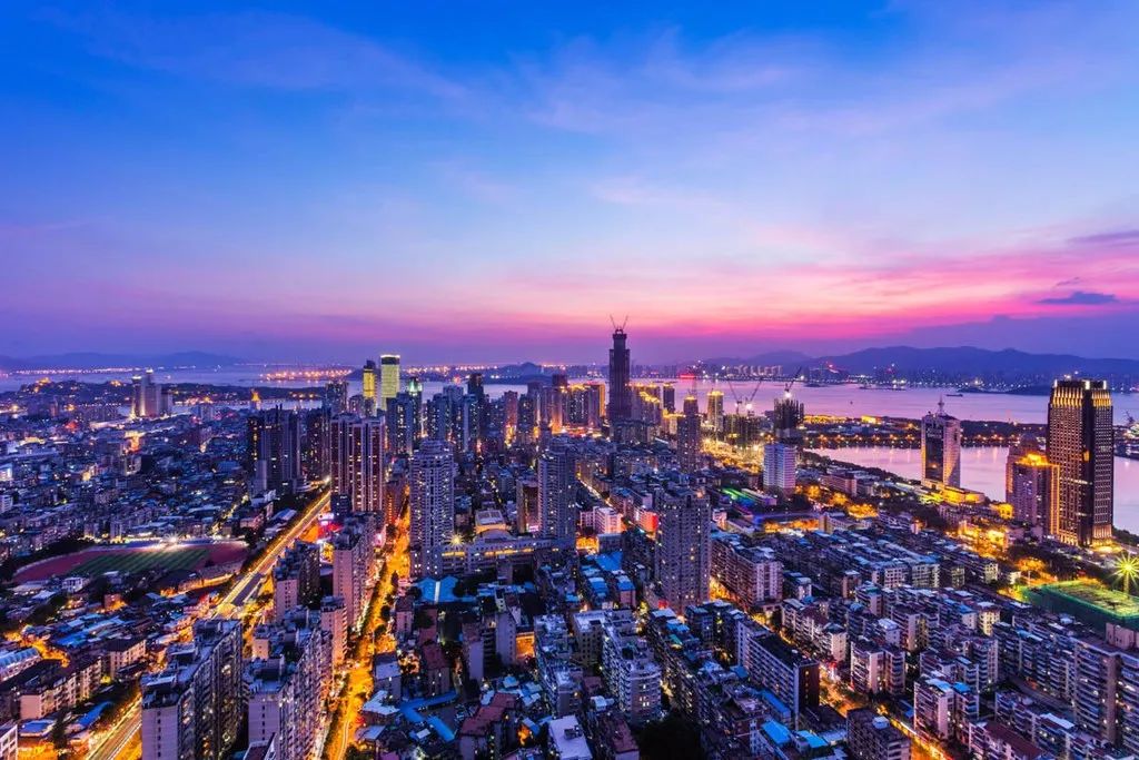 福建之光,高科技新纪元,改变生活的力量