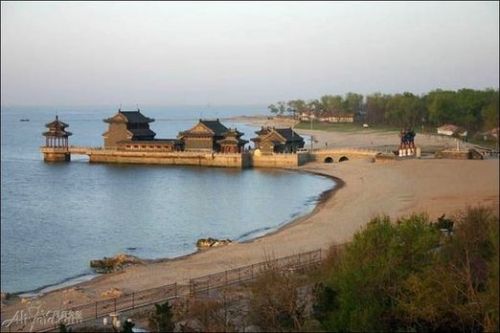 秦皇岛夕阳下的舞台奇景